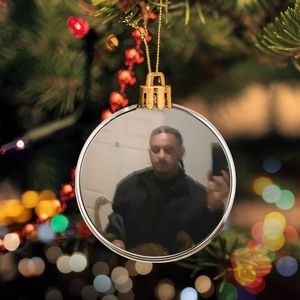 Meet your Posher, Simon